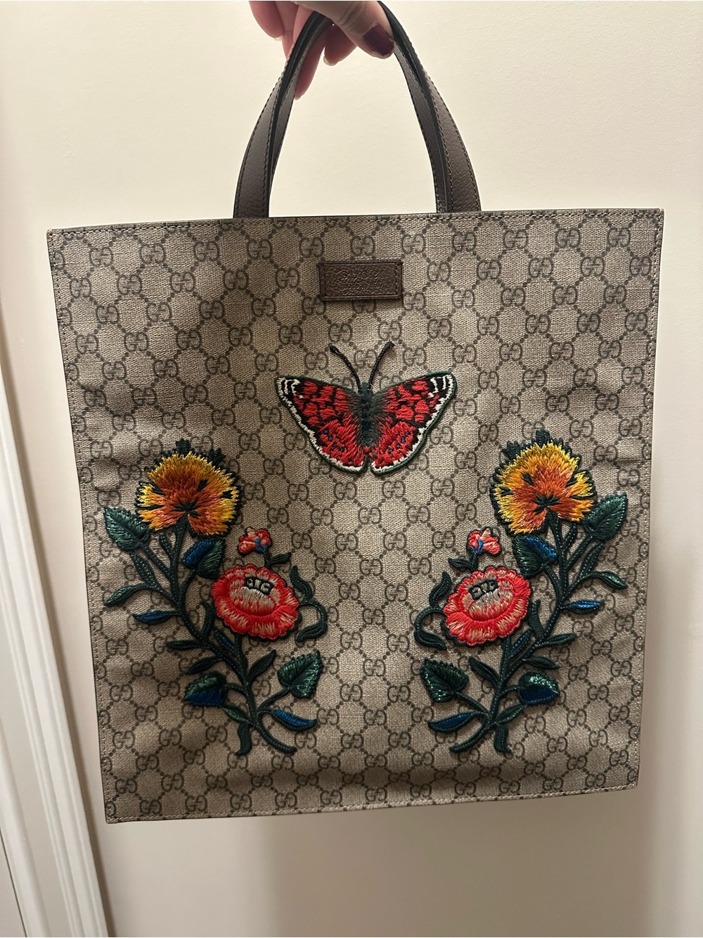 Preowned GUCCI Beige Monogram Tote with Embroidery